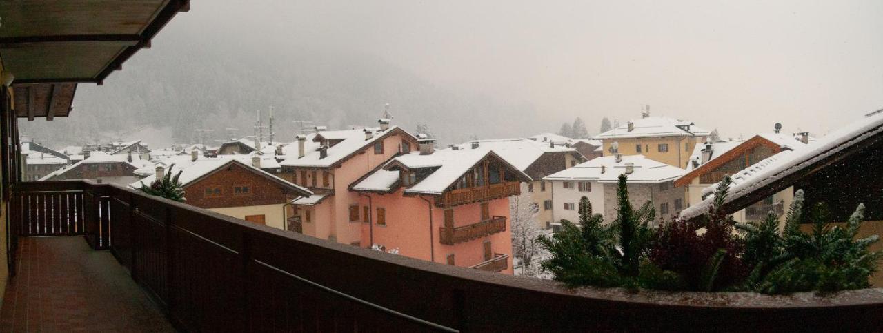 Residenza Marconi Aparthotel Pinzolo Ngoại thất bức ảnh